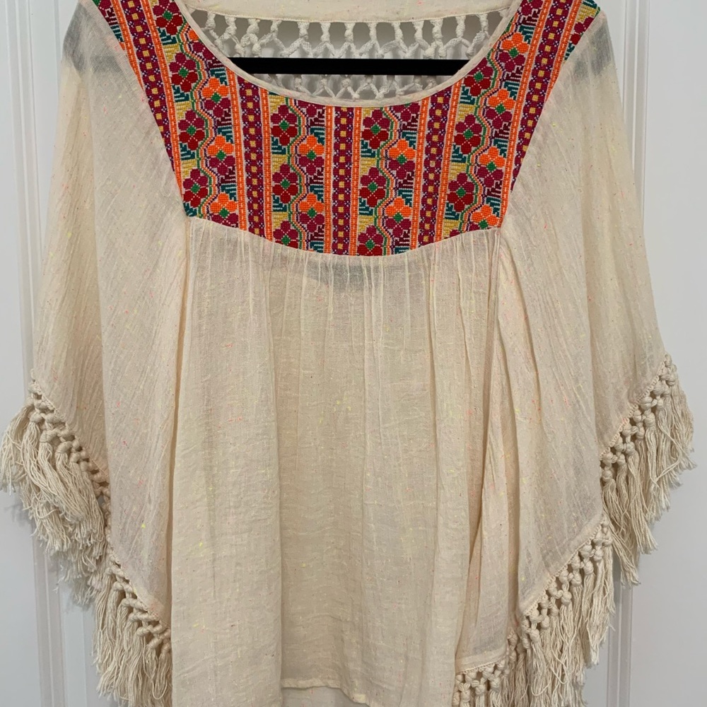 Beautiful size medium Flowey bohemian top
